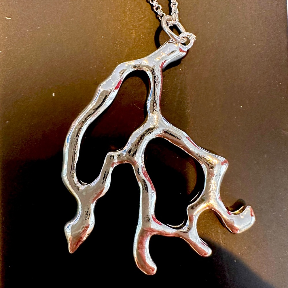 Sno of Sweden nwt roots necklaces silver as seen on people magazine